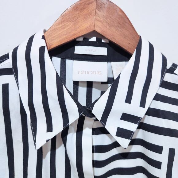 Chicos Womens Black White Non Iron Striped Button Up Blouse Size 1.5 Medium - Picture 2 of 10